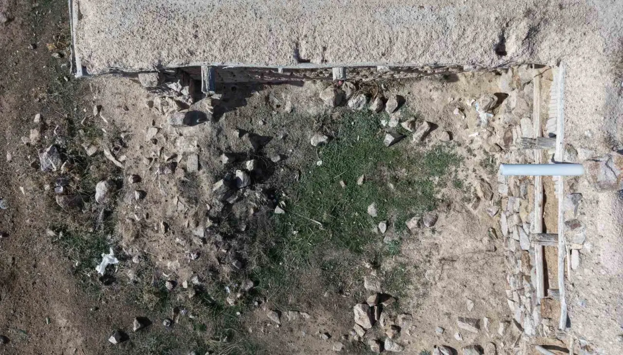 Bir evin duvarlarında asılı kalan çığlıklar: 97 canın sessiz hatırası! 5