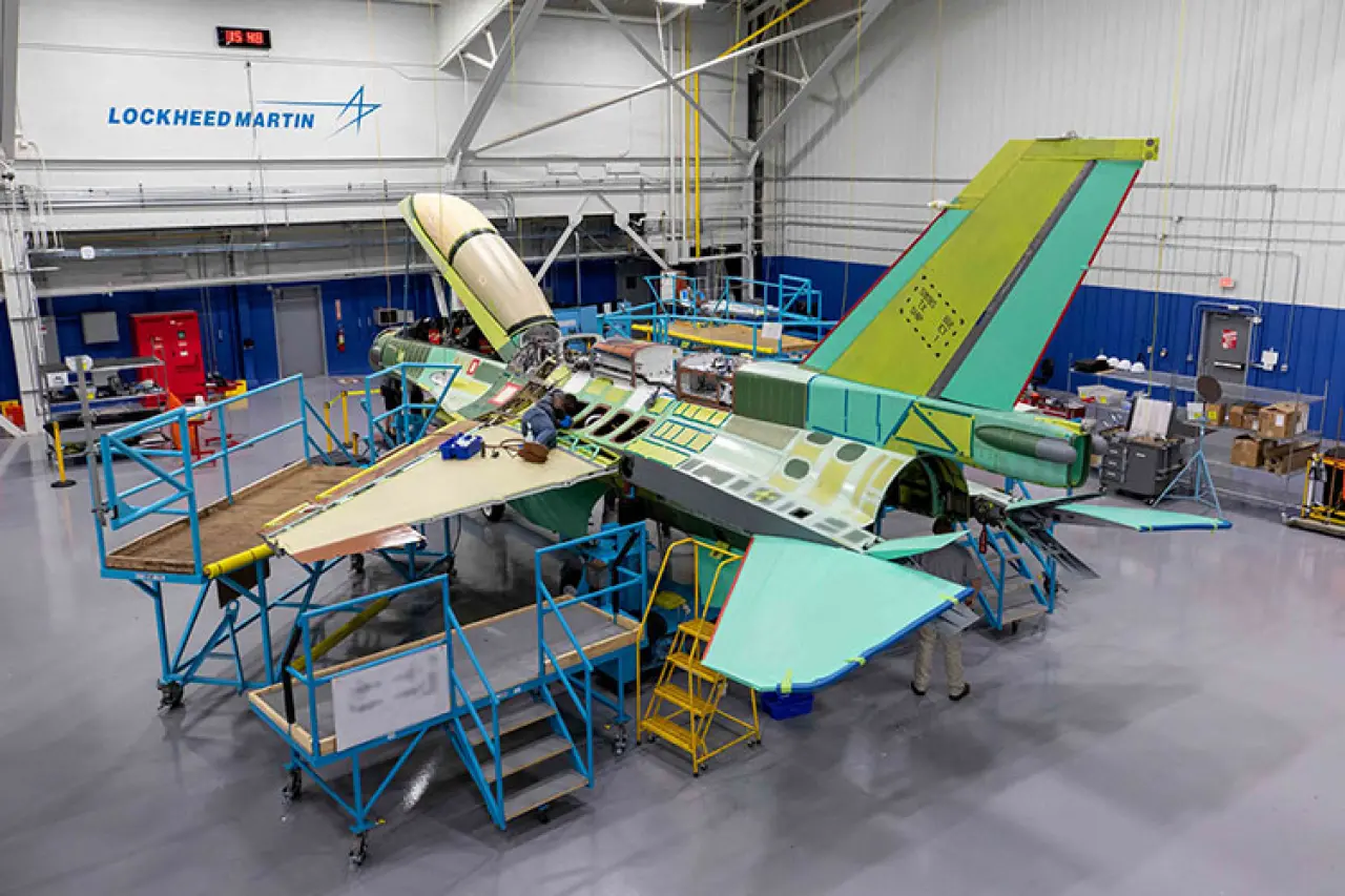 Türkiye üretiyor, Yunanistan satın alıyor: 38 F-16 için modernizasyon onayı! 3