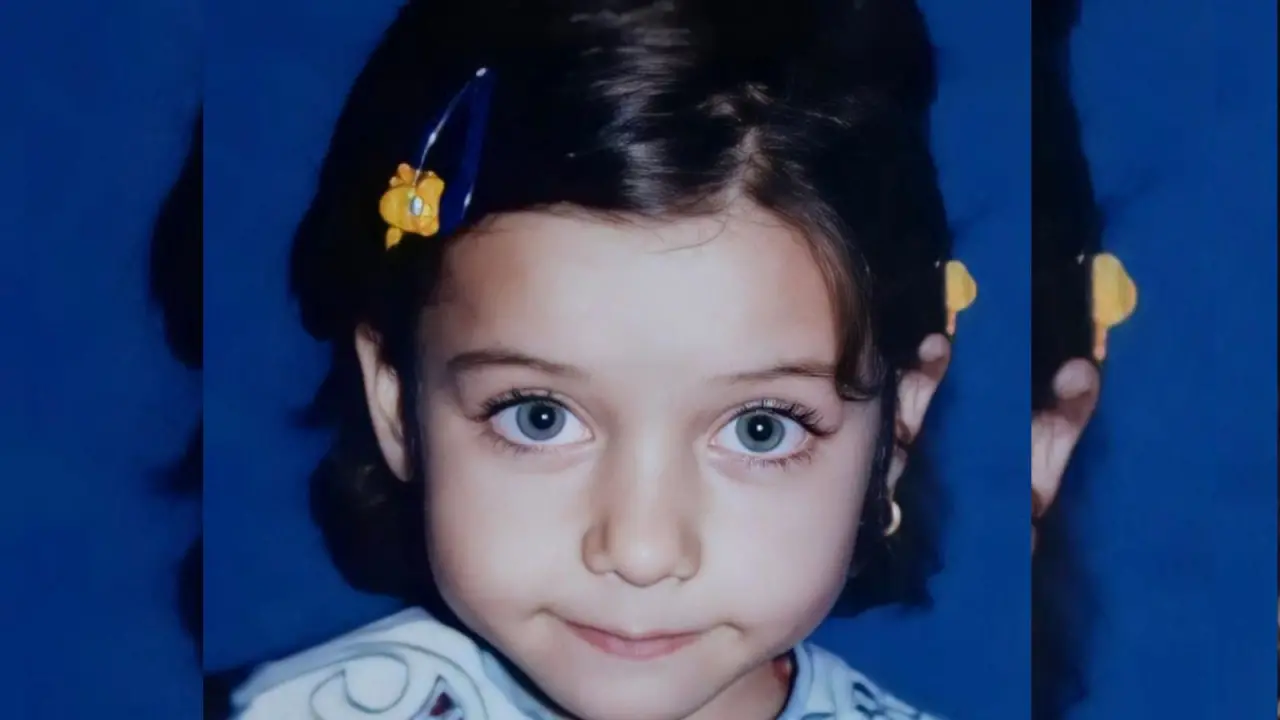 Afra Saraçoğlu romantizmi reddedip sete koşuyor! 4