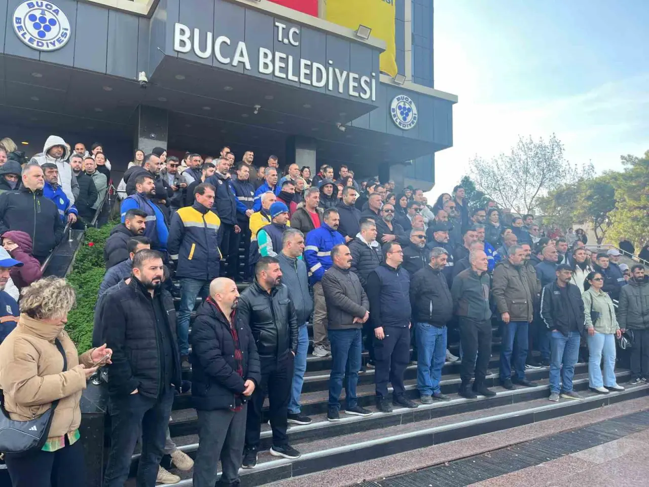 Buca Belediyesi’nde maaş krizi: Yaklaşık 2 bin işçi iş bıraktı! 1