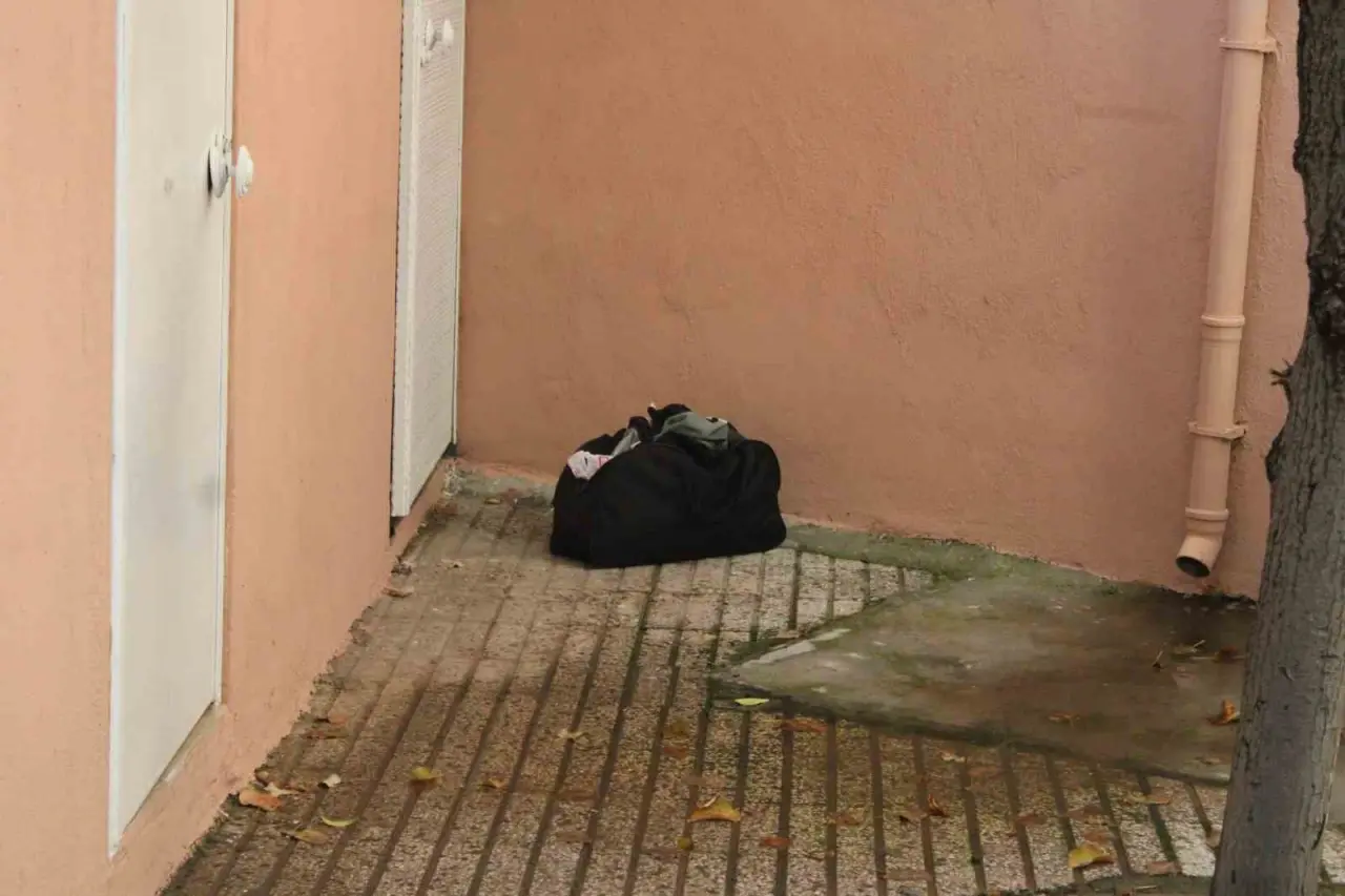 Aydın'da cami avlusunda kalan çanta panik yarattı! 2