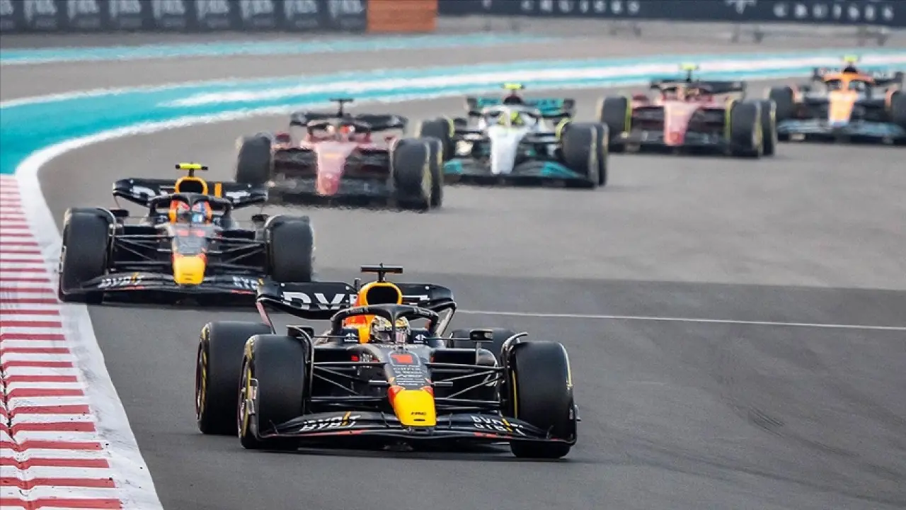 F1’de final öncesi şok gelişme: Katar'da gece yarısı dünya ayağa kalktı! 4