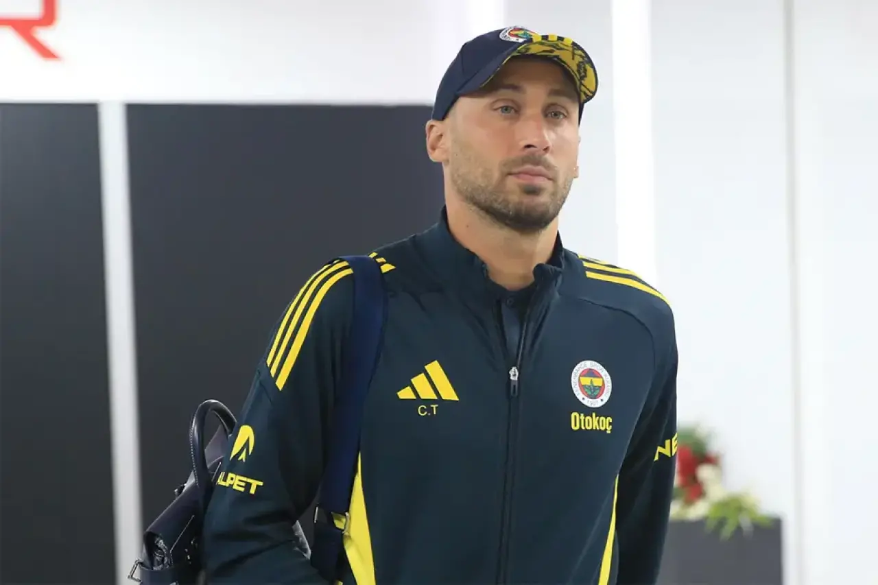 Fenerbahçe’de kriz büyüyor: Cenk’ten karar sonrası ilk sözler 1