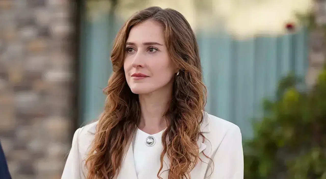 'Güller ve Günahlar’ın Berrak'ı Oya Unustası’ndan dizinin dengelerini değiştiren sözler! 1