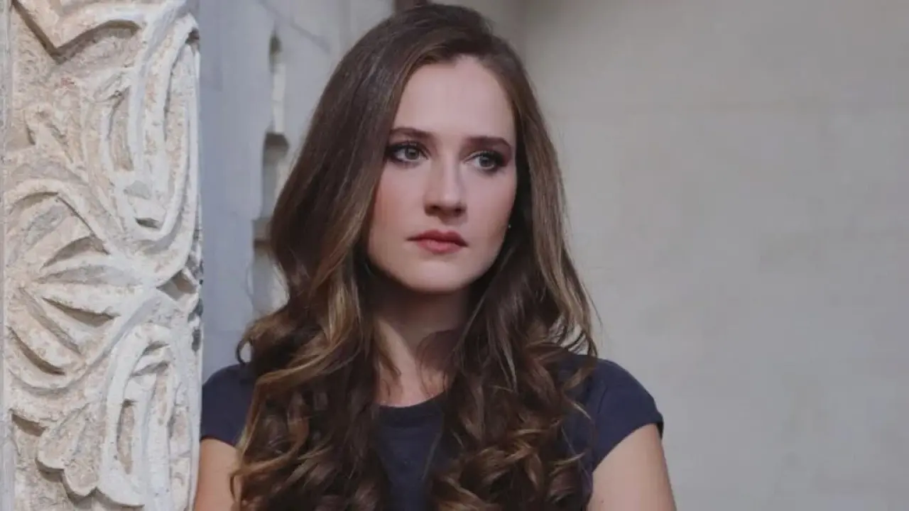 'Güller ve Günahlar’ın Berrak'ı Oya Unustası’ndan dizinin dengelerini değiştiren sözler! 4