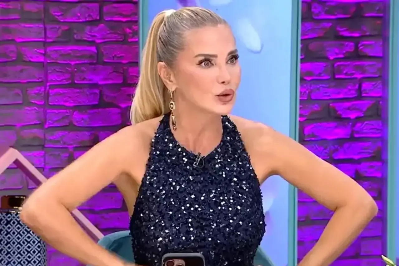 Hakan Sabancı ayrılığı daha yeni bitmişti… Hande Erçel için ortalığı karıştıran yeni aşk çıkışı! 2