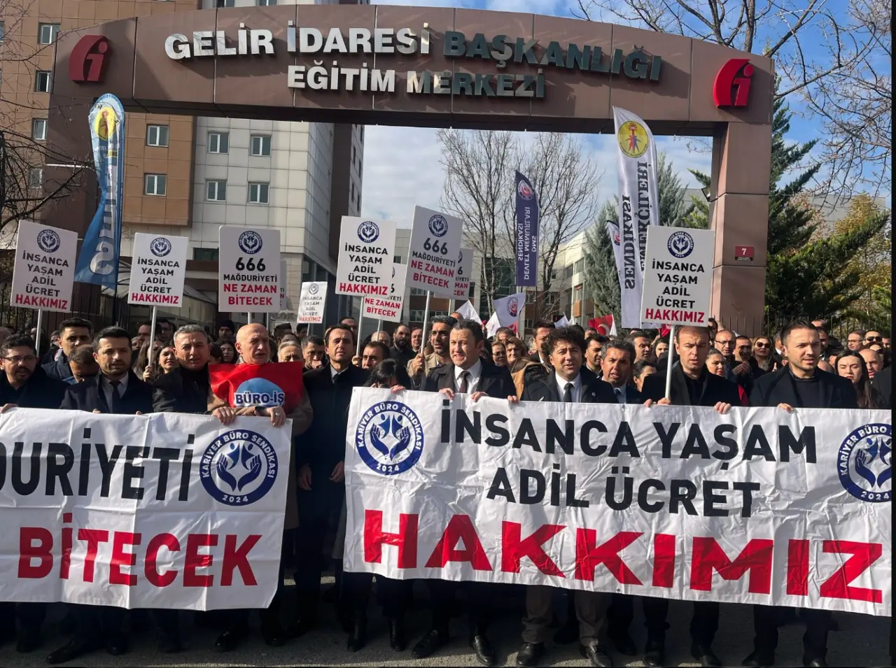 Kariyer Büro Sendikası: Hakkaniyetli adil bir düzenleme olmalı 2