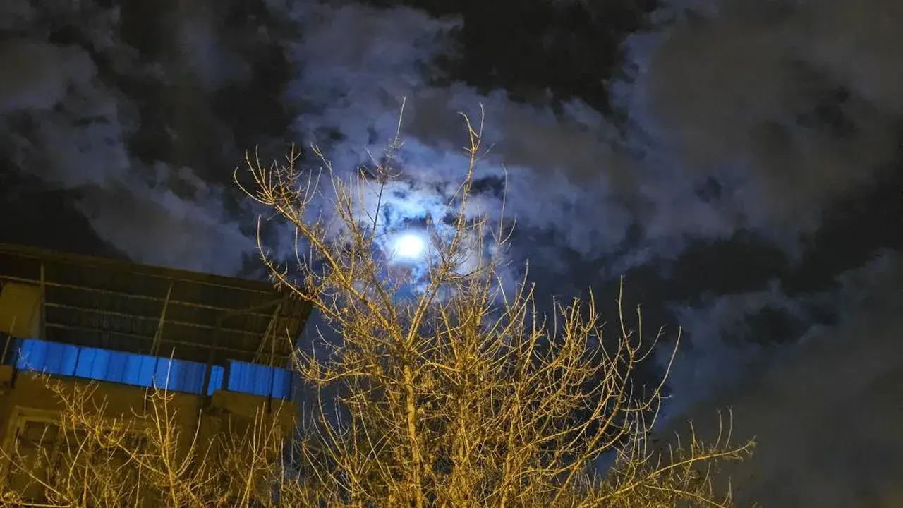 Kayseri’de gökyüzünü gören şaşkına döndü: Lunar Corona geceye damgasını vurdu! 3