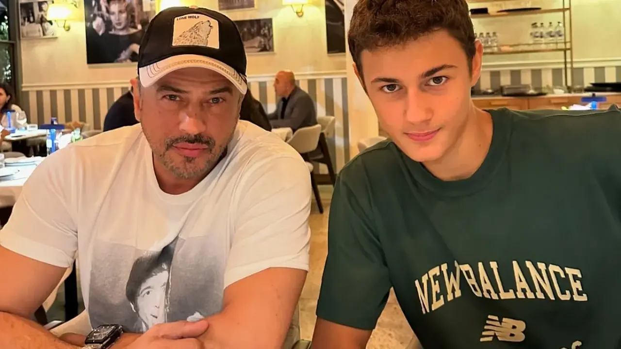 Konser öncesi sürpriz... Emre Altuğ ve Çağla Şıkel ailesinde meslek rotası şaşırtmadı! 3