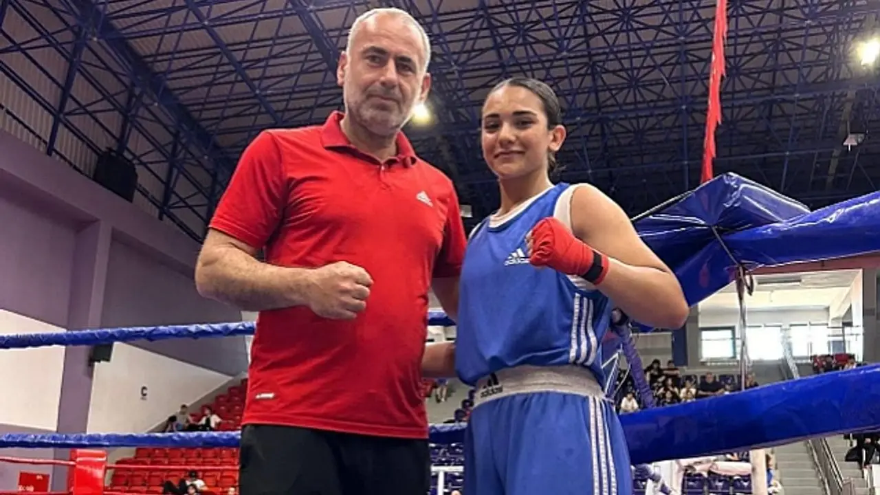 15 yaşındaki milli boksör Nisa Kaya, babasının olimpiyat rüyasını gerçeğe taşıyor 1
