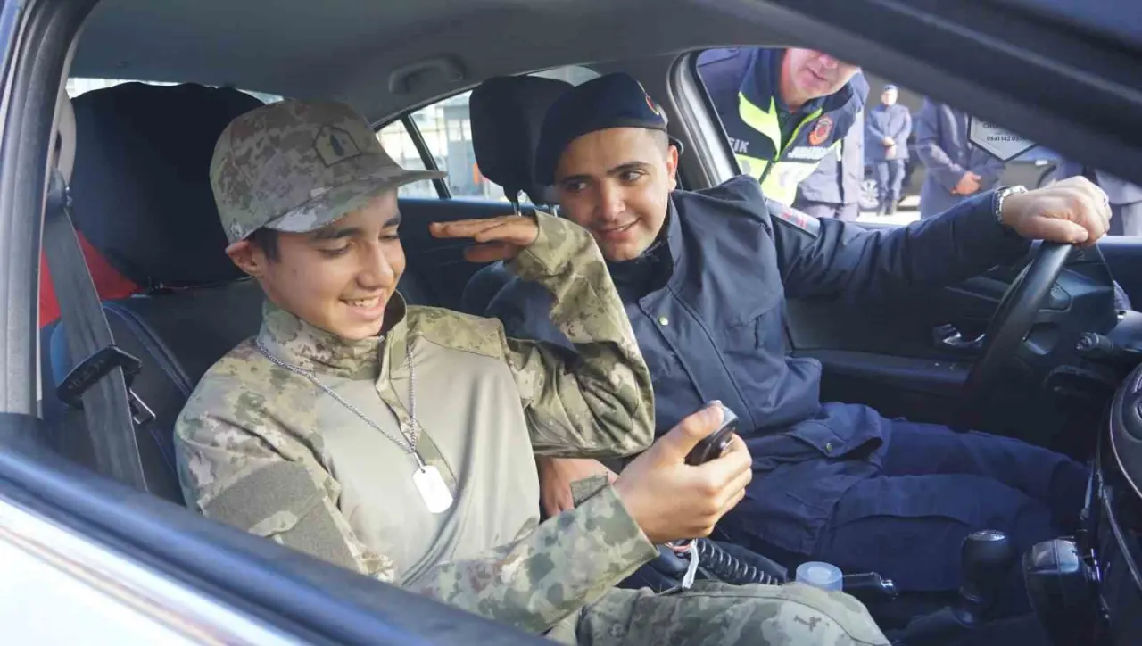 Engelliler günü öncesi anlamlı dokunuş: Cafer’in askerlik hayali gerçekleşti! 3