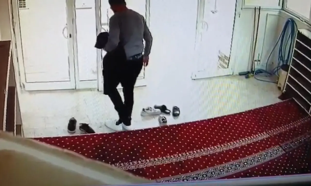 Şanlıurfa’da cami hırsızlığı: Şüpheli güvenlik kamerasında görüntülendi! 2