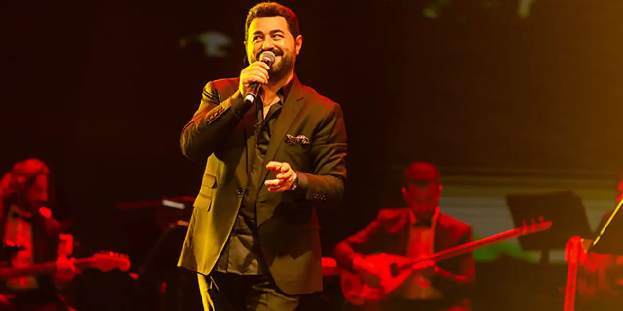 Serkan Kaya konserinde 'Yeşilçam' dersi... Nuri Alço’dan keşkeli itiraf! 3