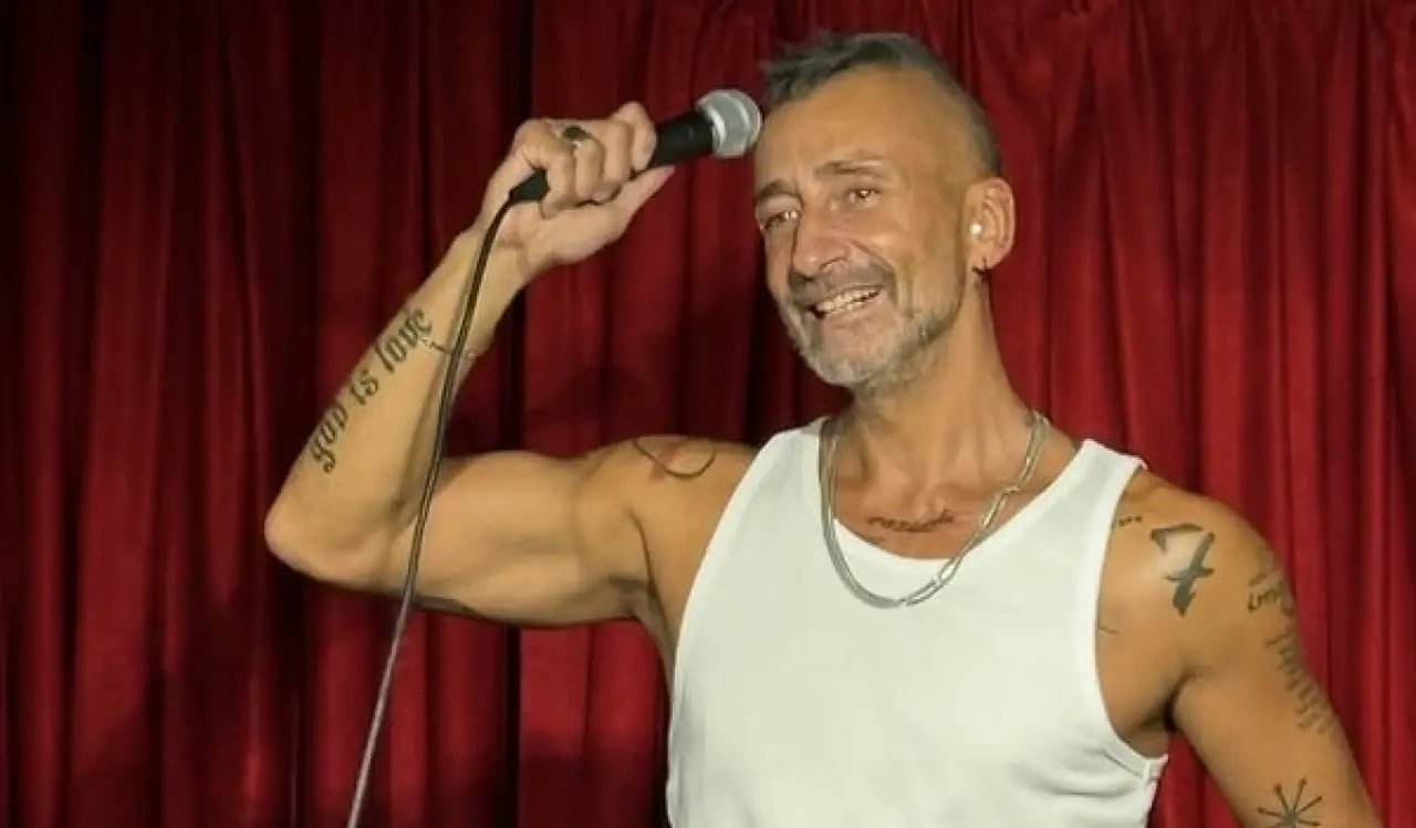 Stand-up temposu kesildi, alevler yükseldi... Yunus Günçe ve eşinden ölümle burun buruna anlar! 3