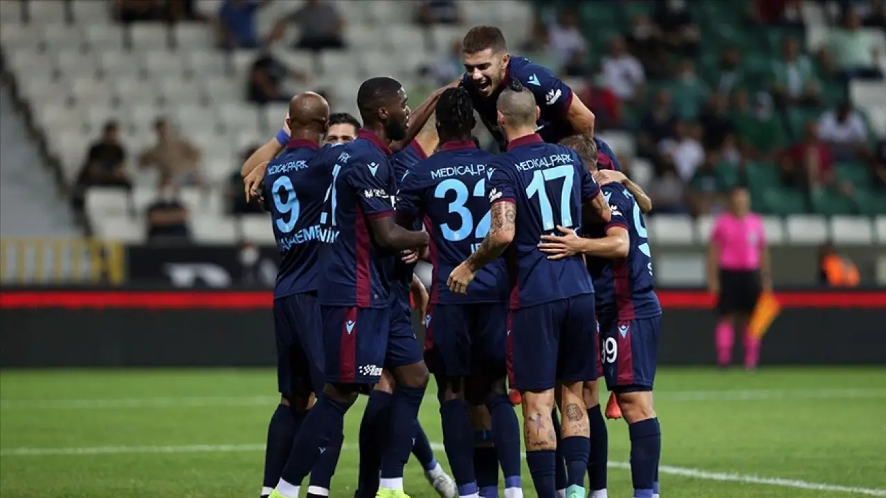 Trabzonspor’un yükselişinde gizli güç: Tekke dokunuşu zirveyi ısıtıyor! 2