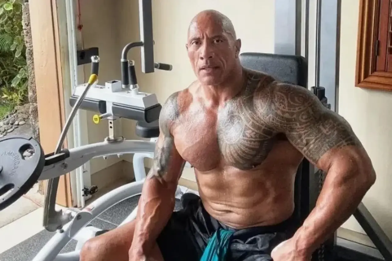 Dwayne Johnson rolü için 22 kilo verdi: İşte ünlü oyuncunun son hali 5