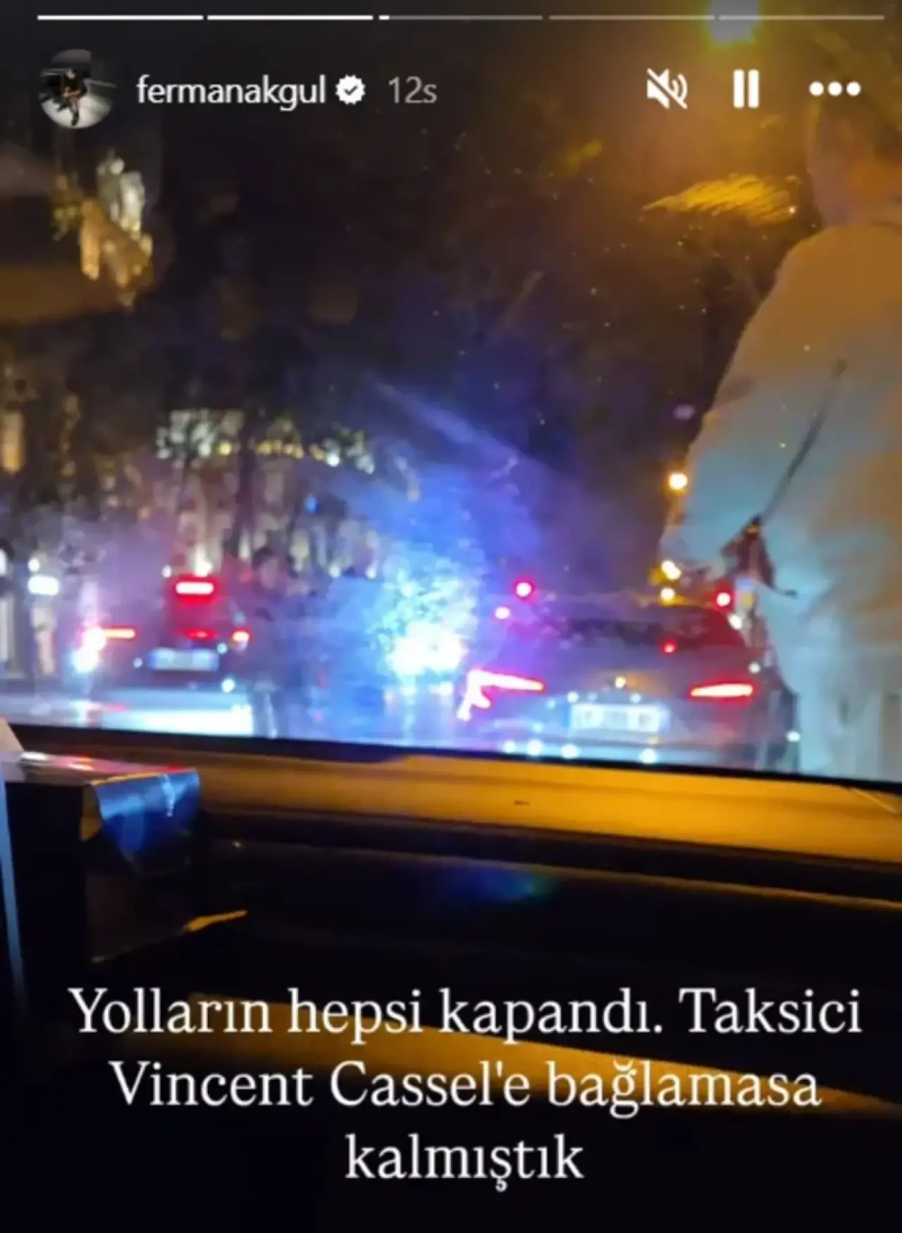 Ferman Akgül Paris'teki protestoların ortasında kaldı 2