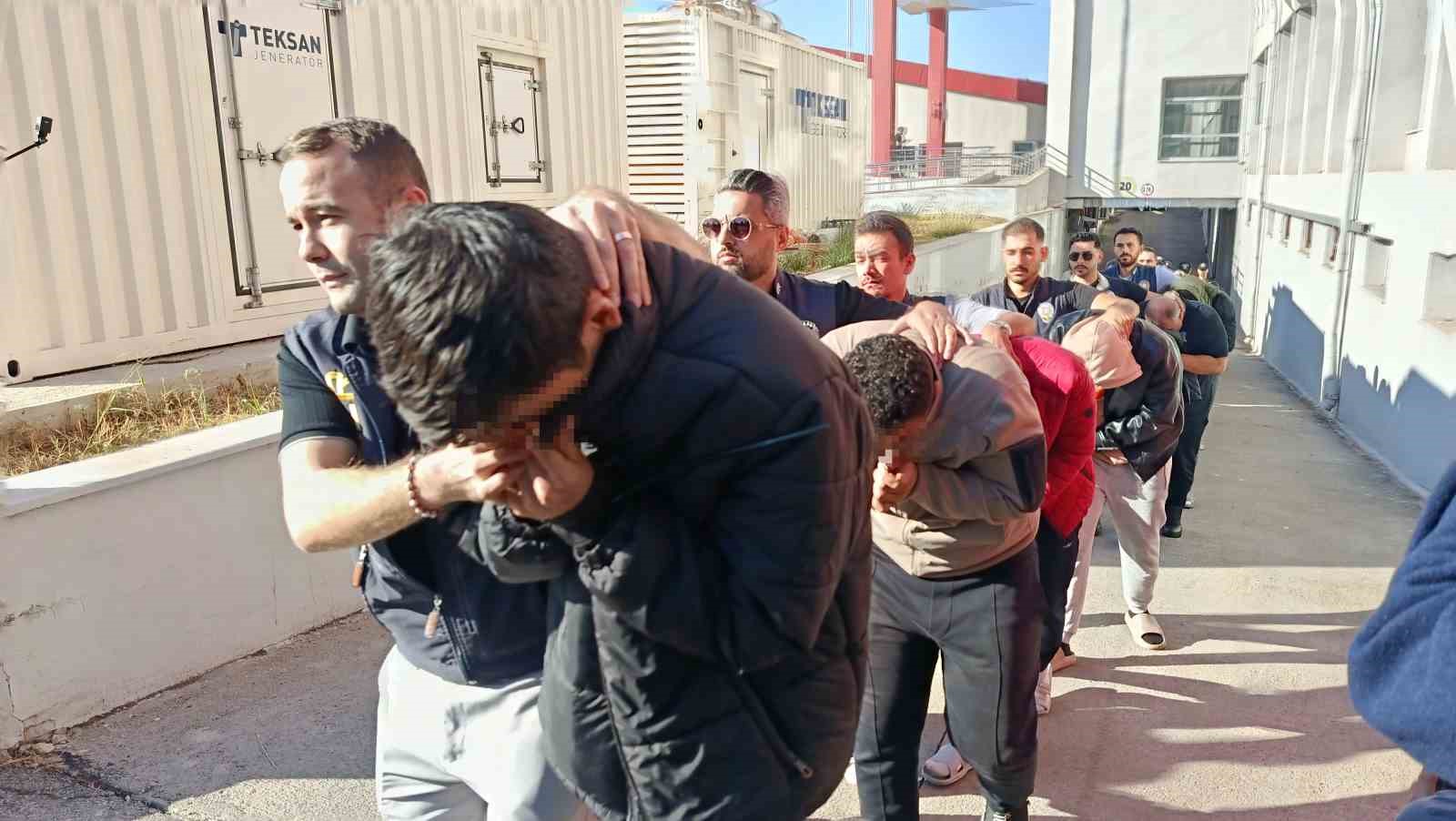 150-milyonluk-yasadisi-bahsi-yoneten-sebeke-cokertildi-18-tutuklama