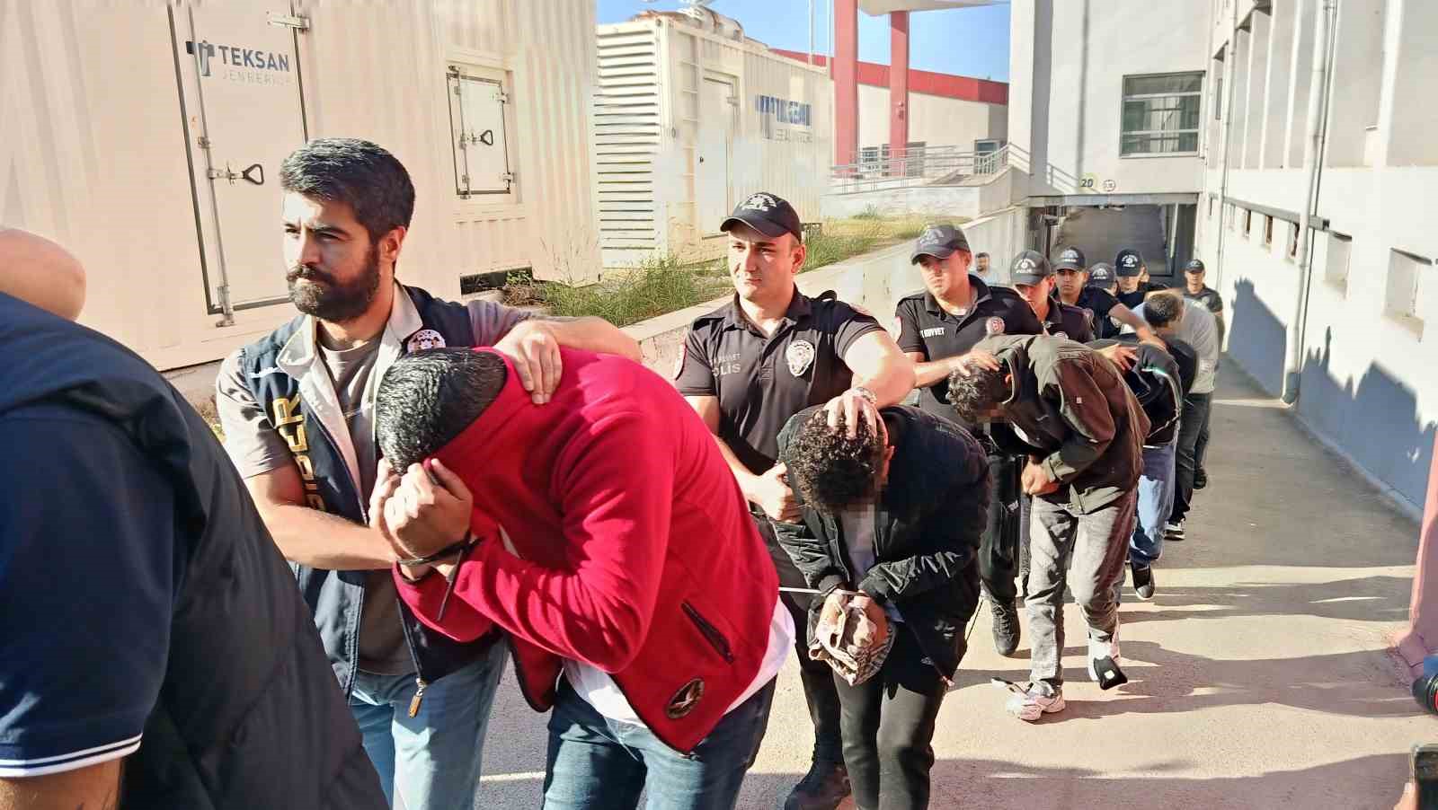 150-milyonluk-yasadisi-bahsi-yoneten-sebeke-cokertildi-18-tutuklama