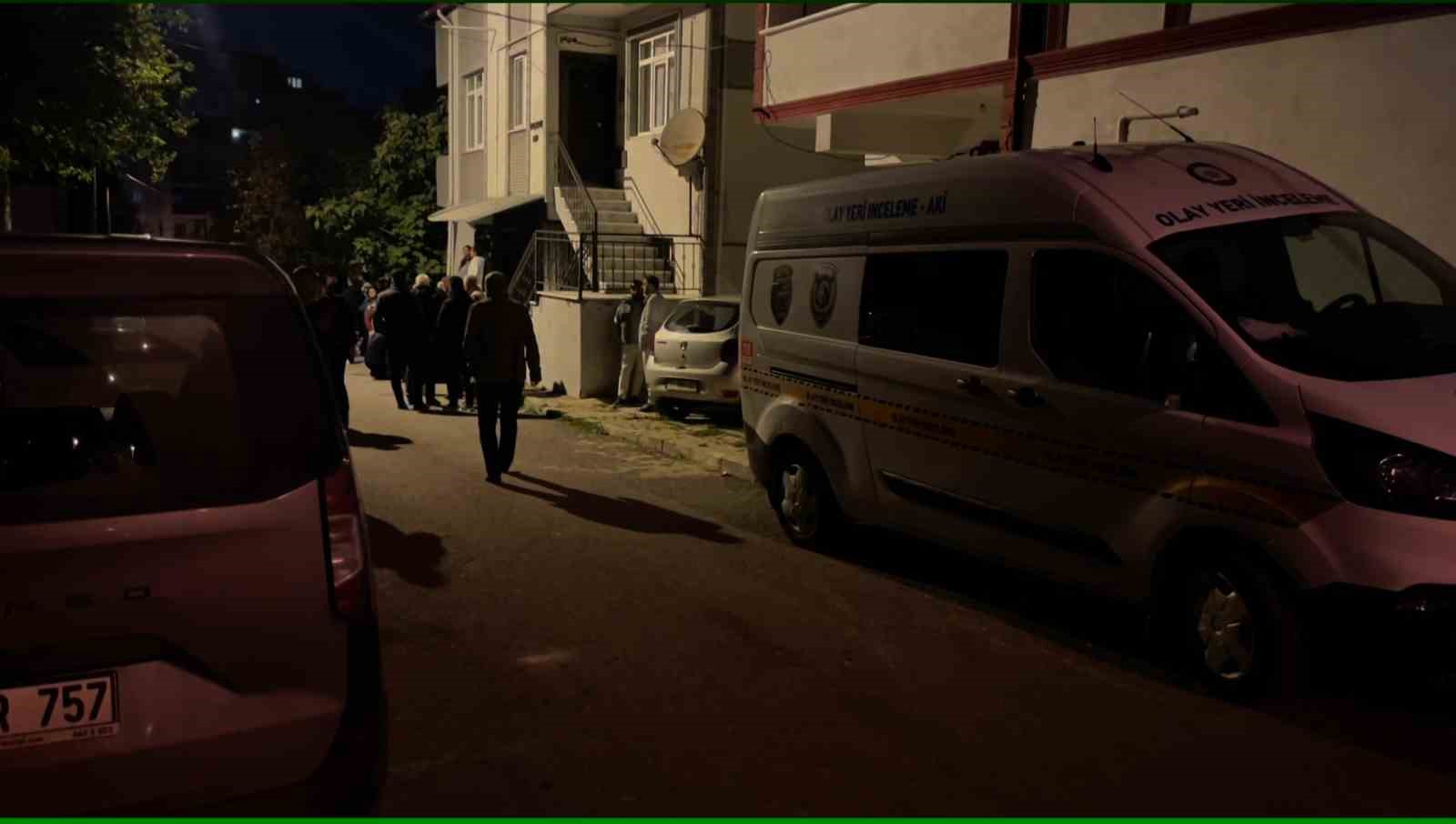 aile-ici-tartismada-yanlislikla-kizini-vuran-baba-ayni-silahla-intihar-etti