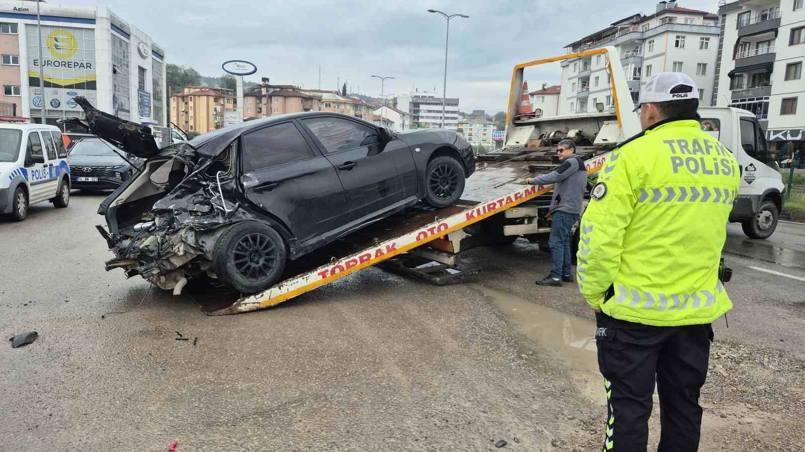 alkollu-surucunun-carptigi-edanur-son-yolcuguna-ugurlandi