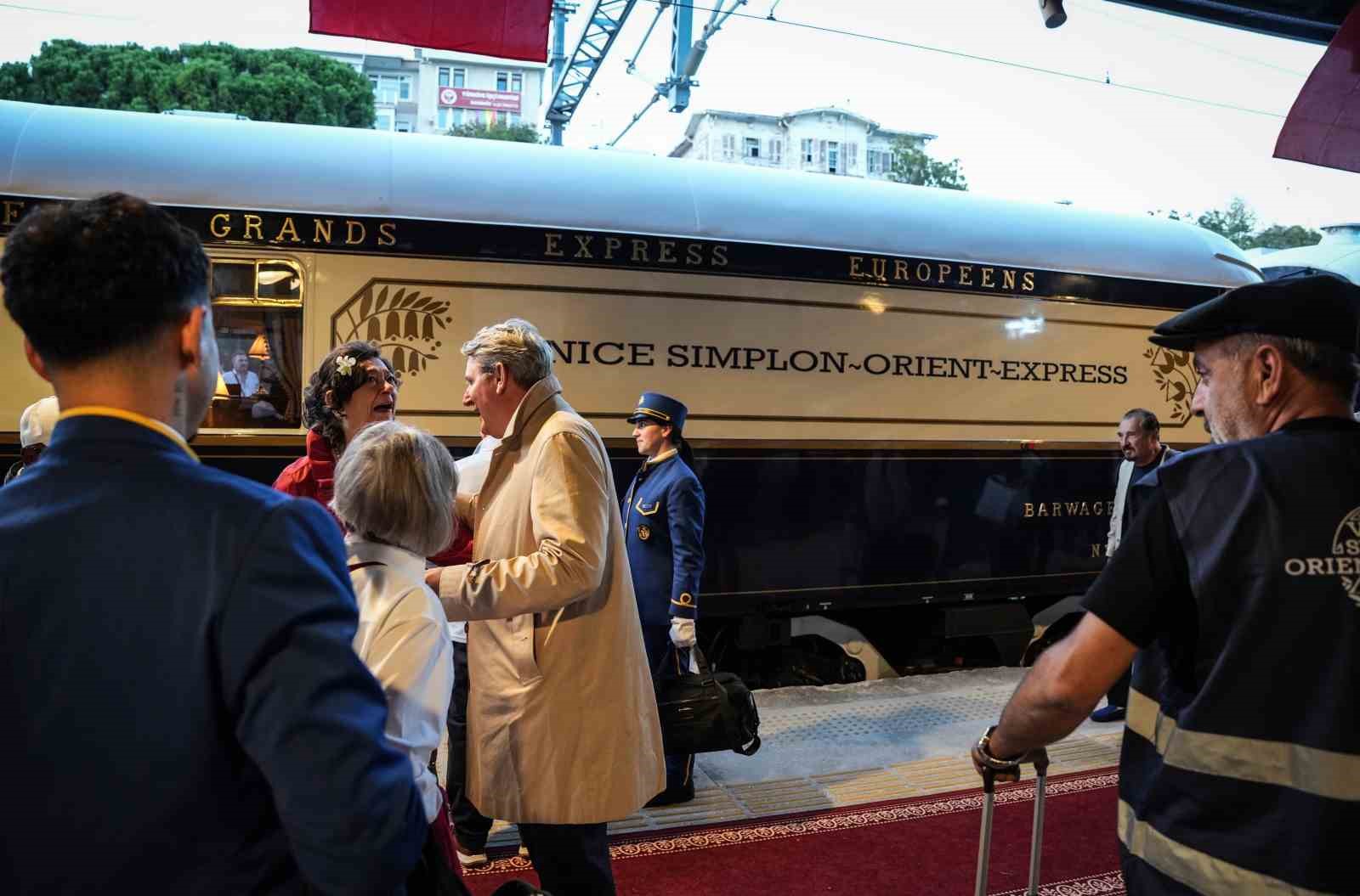 avrupadan-yola-cikan-orient-express-istanbula-geldi