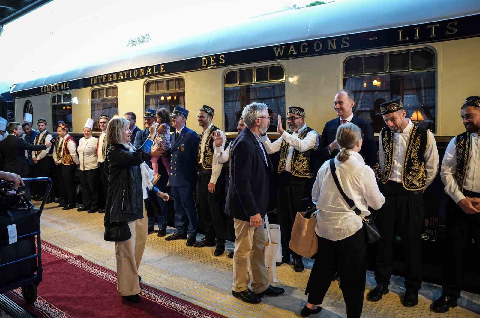 avrupadan-yola-cikan-orient-express-istanbula-geldi