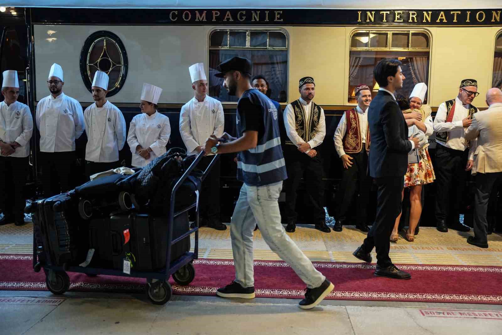 avrupadan-yola-cikan-orient-express-istanbula-geldi