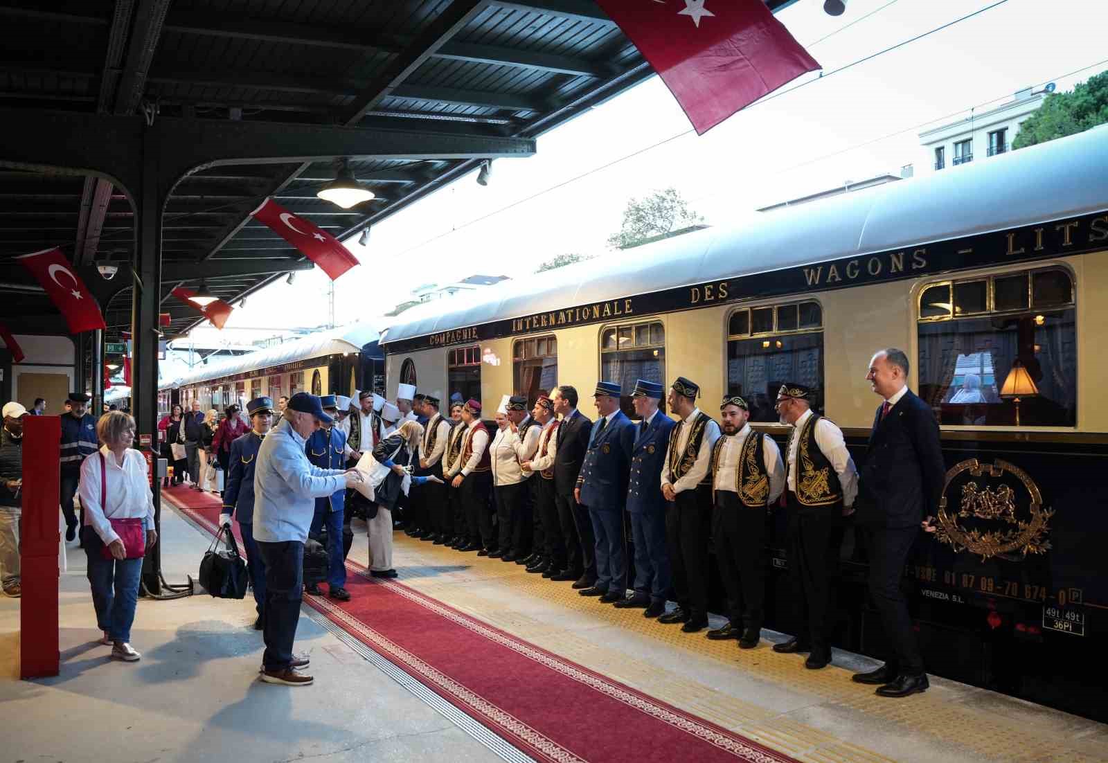 avrupadan-yola-cikan-orient-express-istanbula-geldi