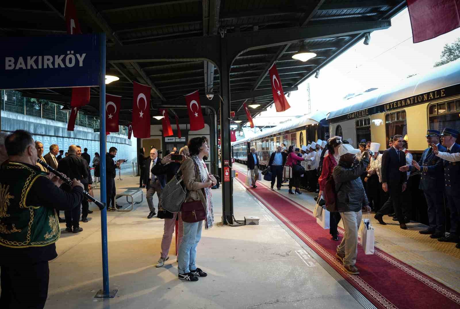 avrupadan-yola-cikan-orient-express-istanbula-geldi