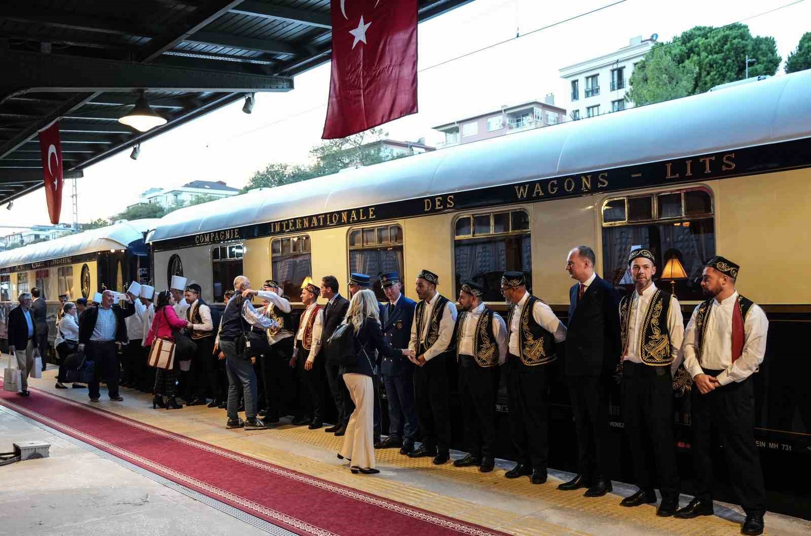 avrupadan-yola-cikan-orient-express-istanbula-geldi