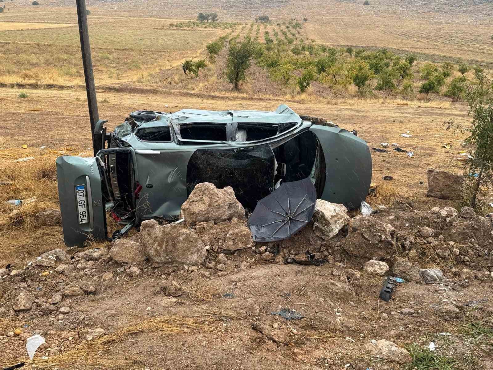 ayni-gun-icinde-yasanan-uc-kaza-nedeniyle-cileden-cikan-baskan-karayollarina-tepki-gosterdi