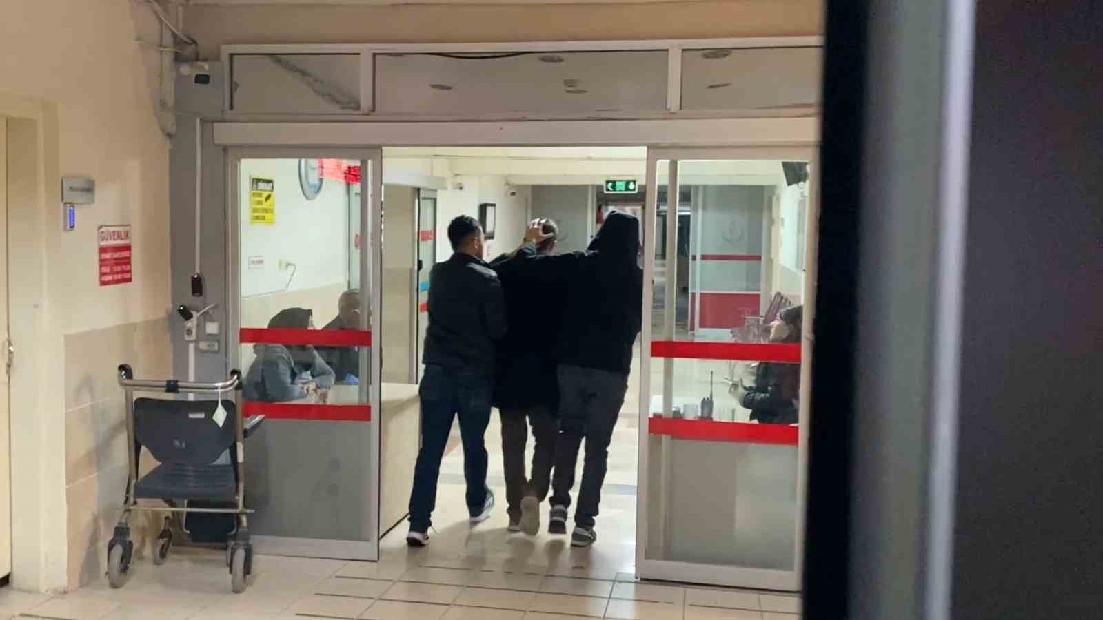 babasini-oldurup-kacti-polisin-operasyonuyla-yakalandi