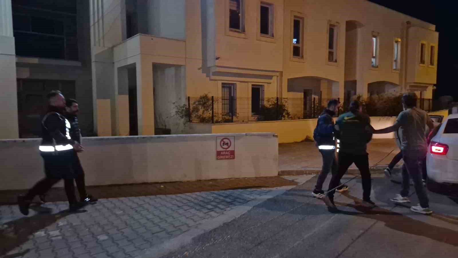 bodrumdaki-rusvet-operasyonunda-2-kisi-tutuklandi