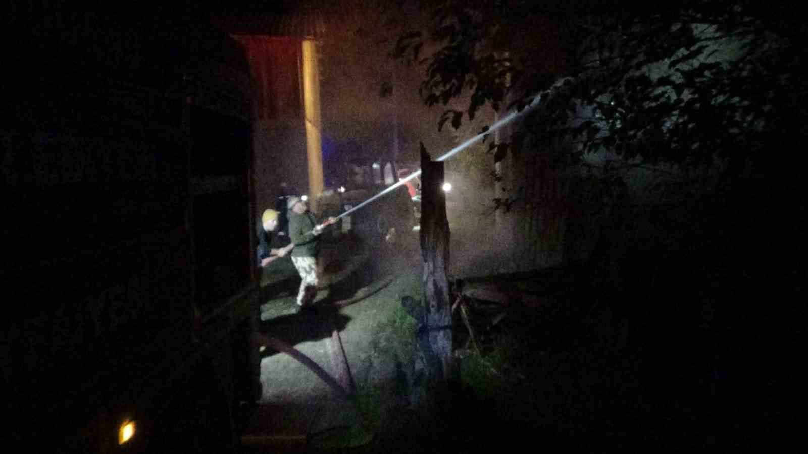 boluda-samanlik-alev-alev-yandi