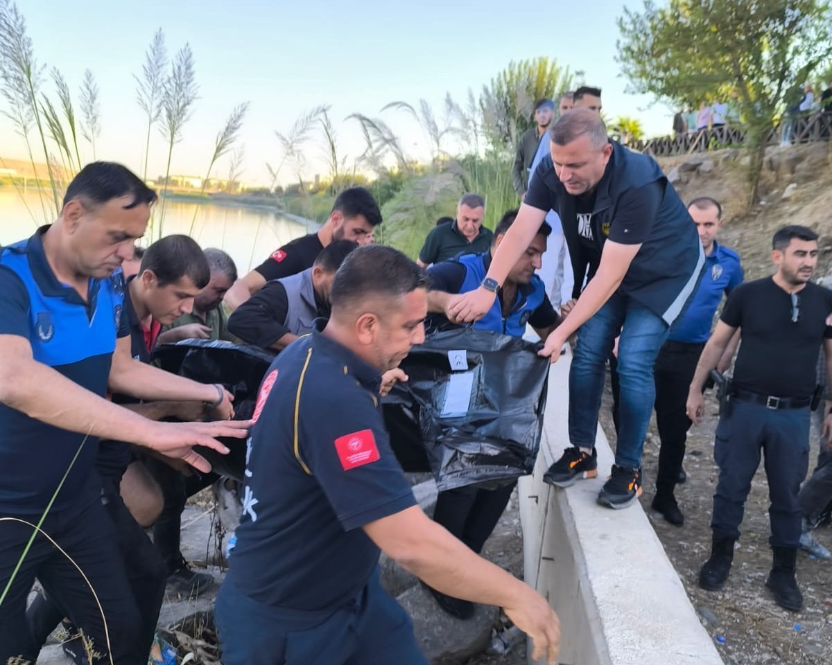 cizrede-kopruden-nehre-atlayan-gencin-cansiz-bedenine-ulasildi