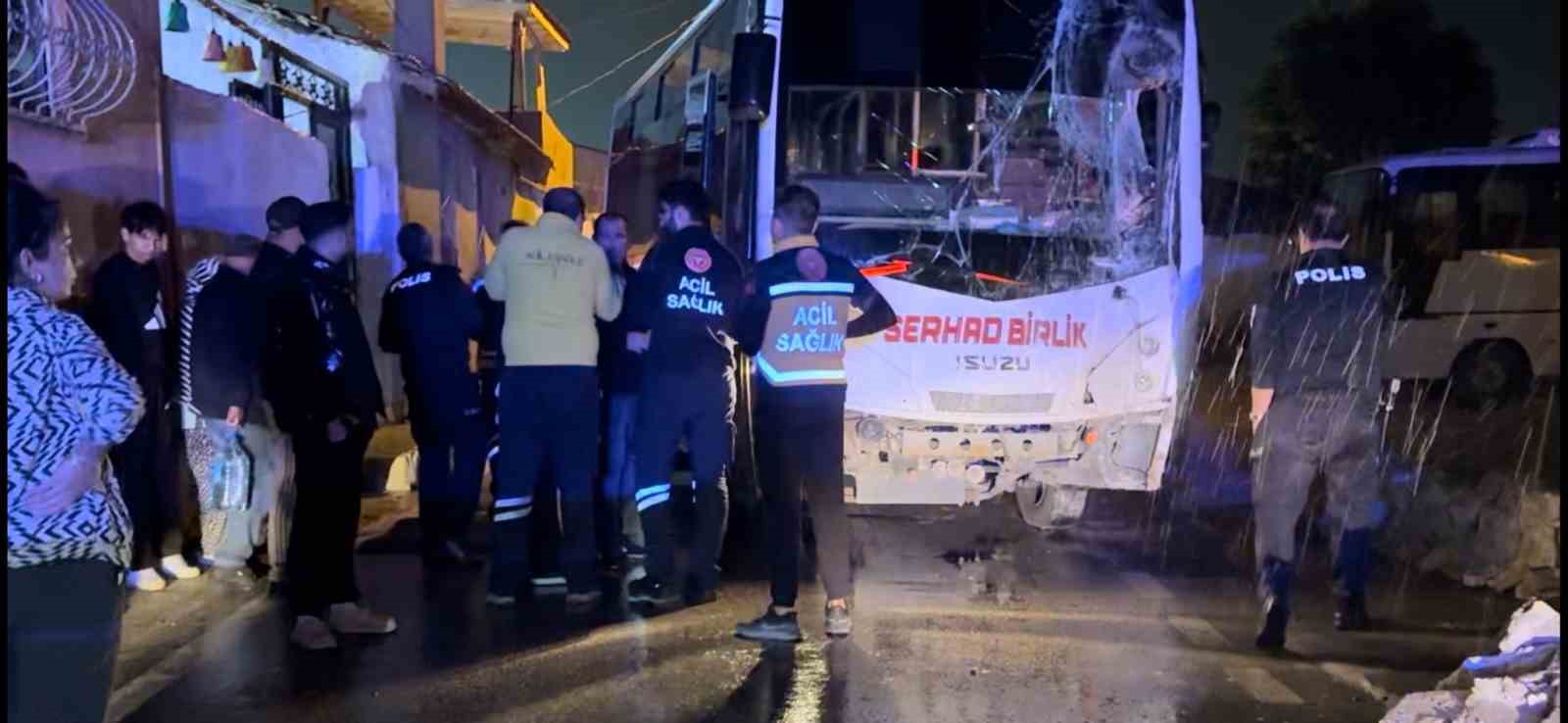 edirnede-minibus-eve-girdi