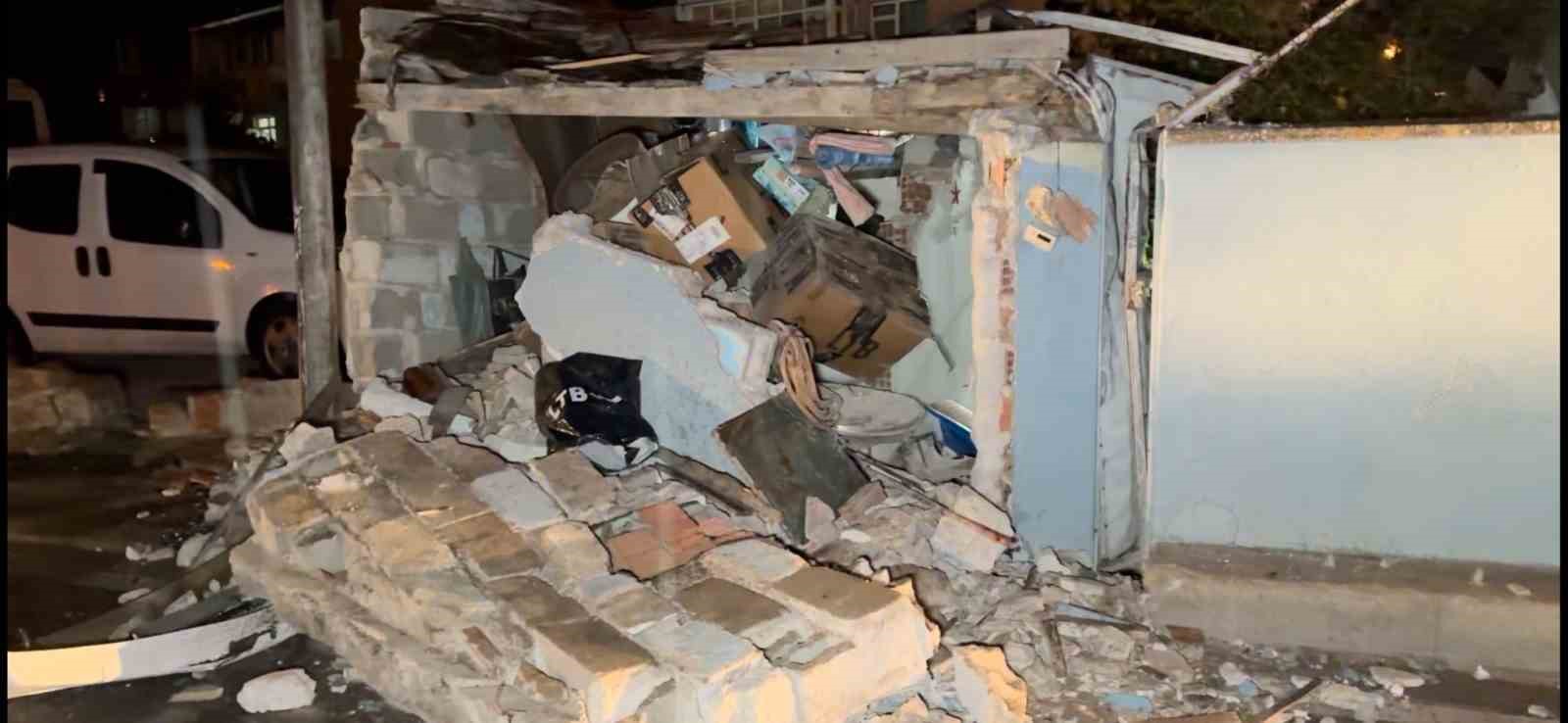 edirnede-minibus-eve-girdi