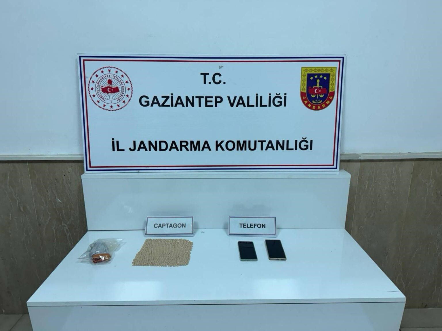 gaziantepte-4-bin-587-adet-captagon-hap-ele-gecirildi-4-sahis-tutuklandi