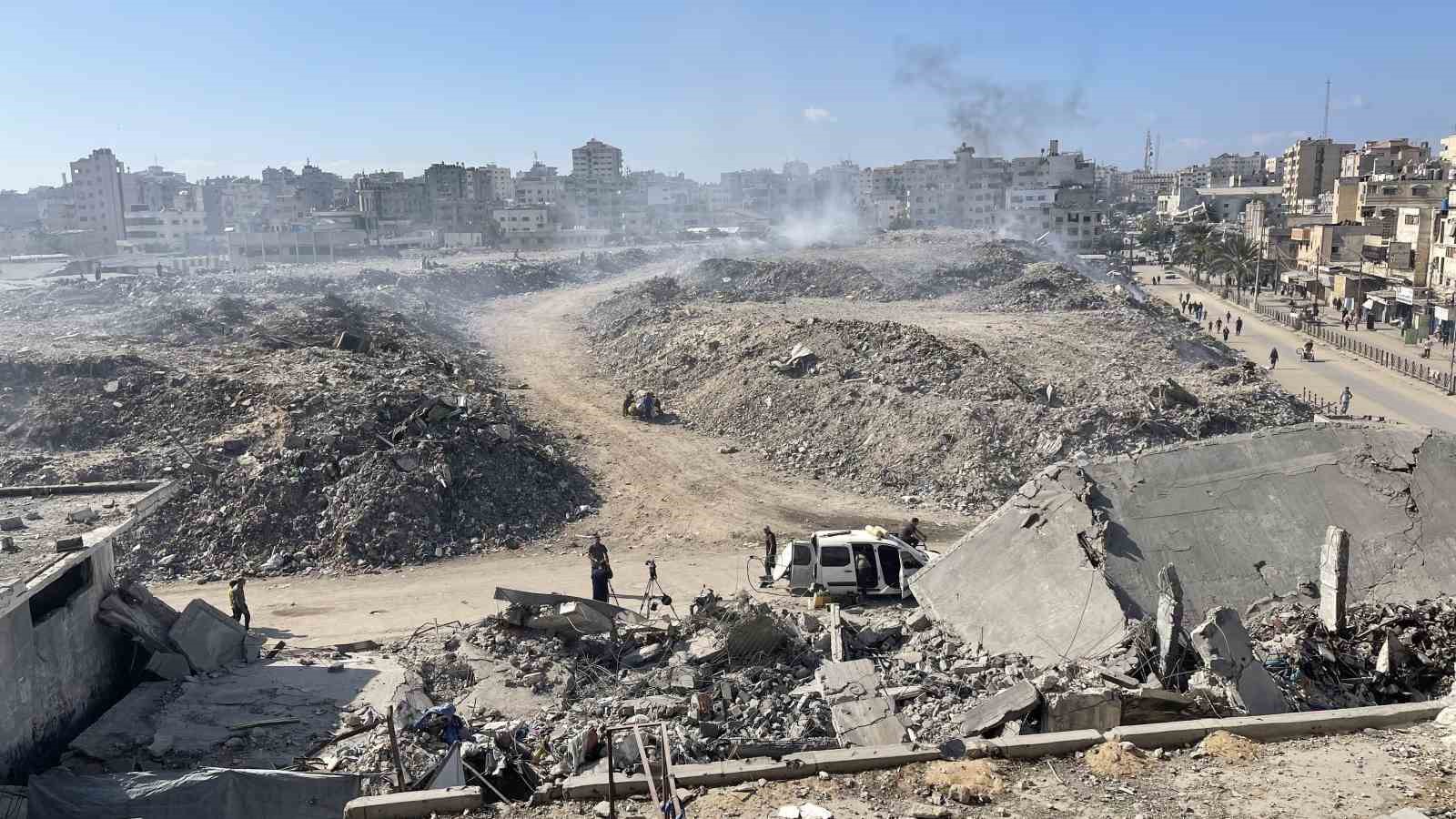 gazzede-biriken-cop-miktari-ceyrek-milyon-tonu-asti