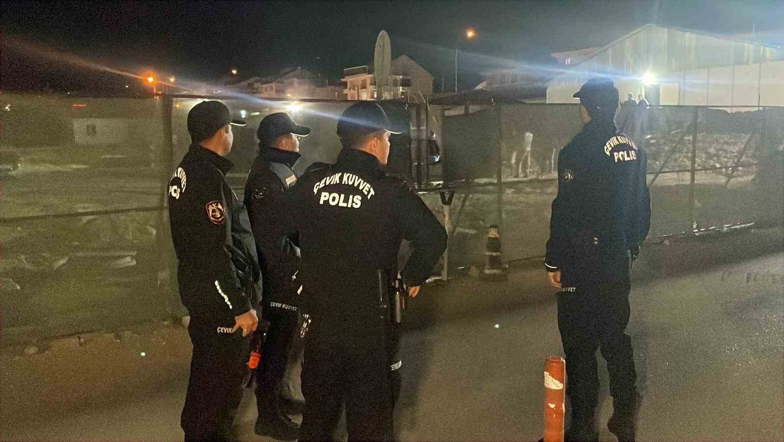 hastane-santiyesinde-bicakli-kavga-1i-agir-4-yarali