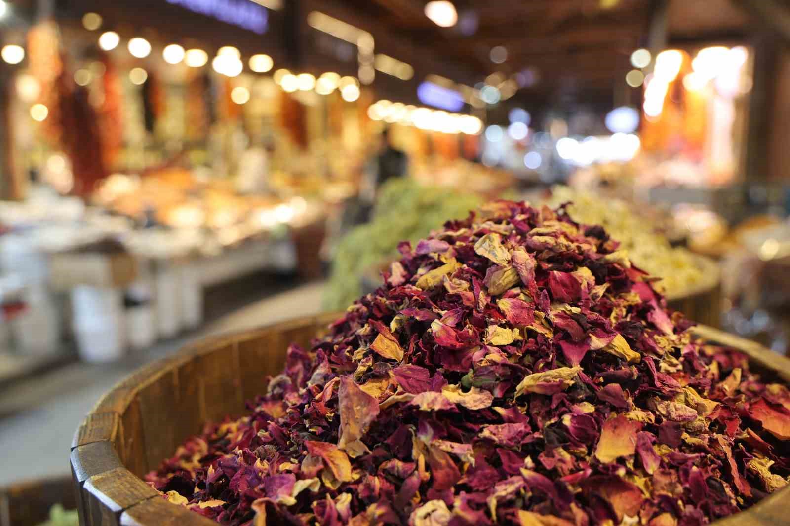 havalarin-sogumasiyla-birlikte-vatandaslar-bitkisel-urunlere-yoneldi