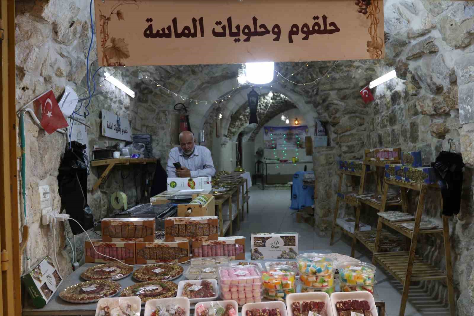 israil-isgali-altindaki-el-halilde-turkiye-sevgisi