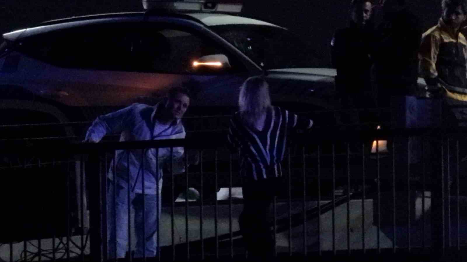 istanbulda-kopruden-atlamak-isteyen-kadini-muzakereci-polis-boyle-ikna-etti