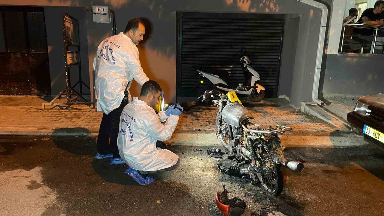 karamanda-bir-kisi-iddia-uzerine-motosikletini-yakti