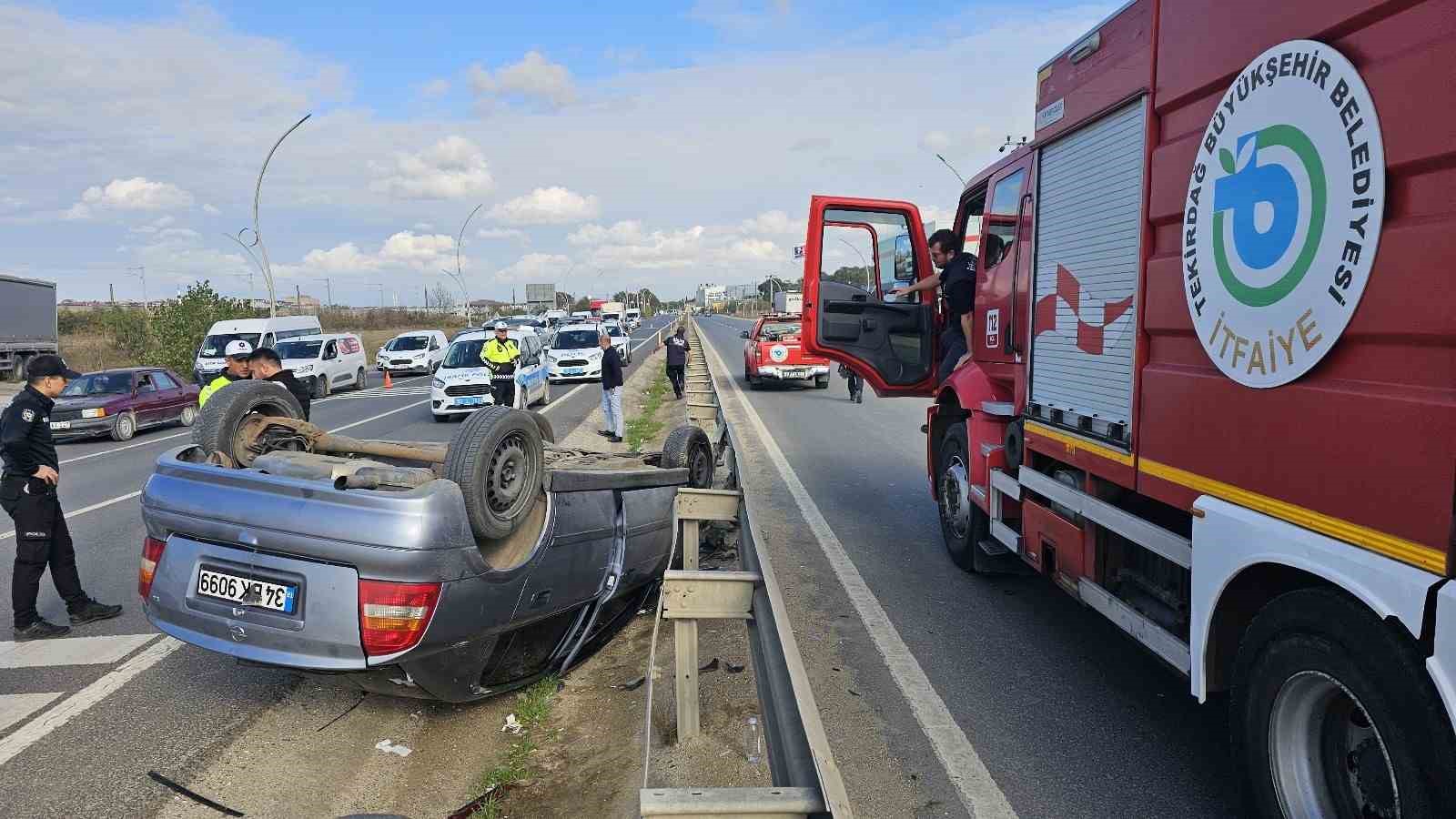 kontrolden-cikan-otomobil-takla-atti