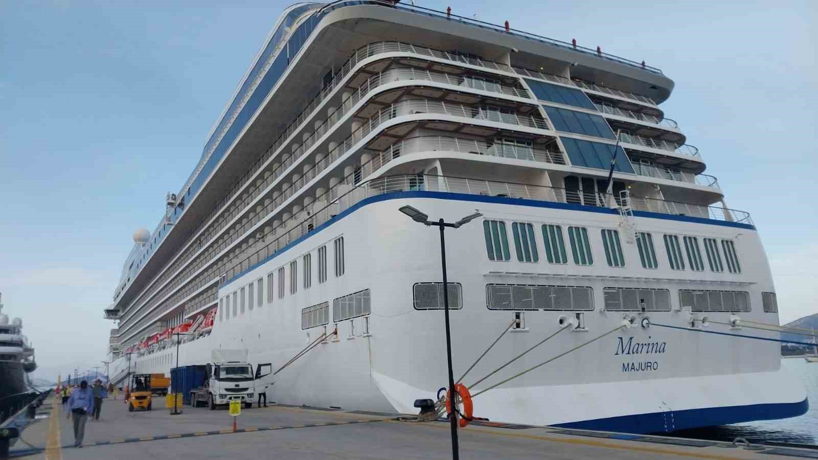 marina-bin-194-yolcu-getirdi