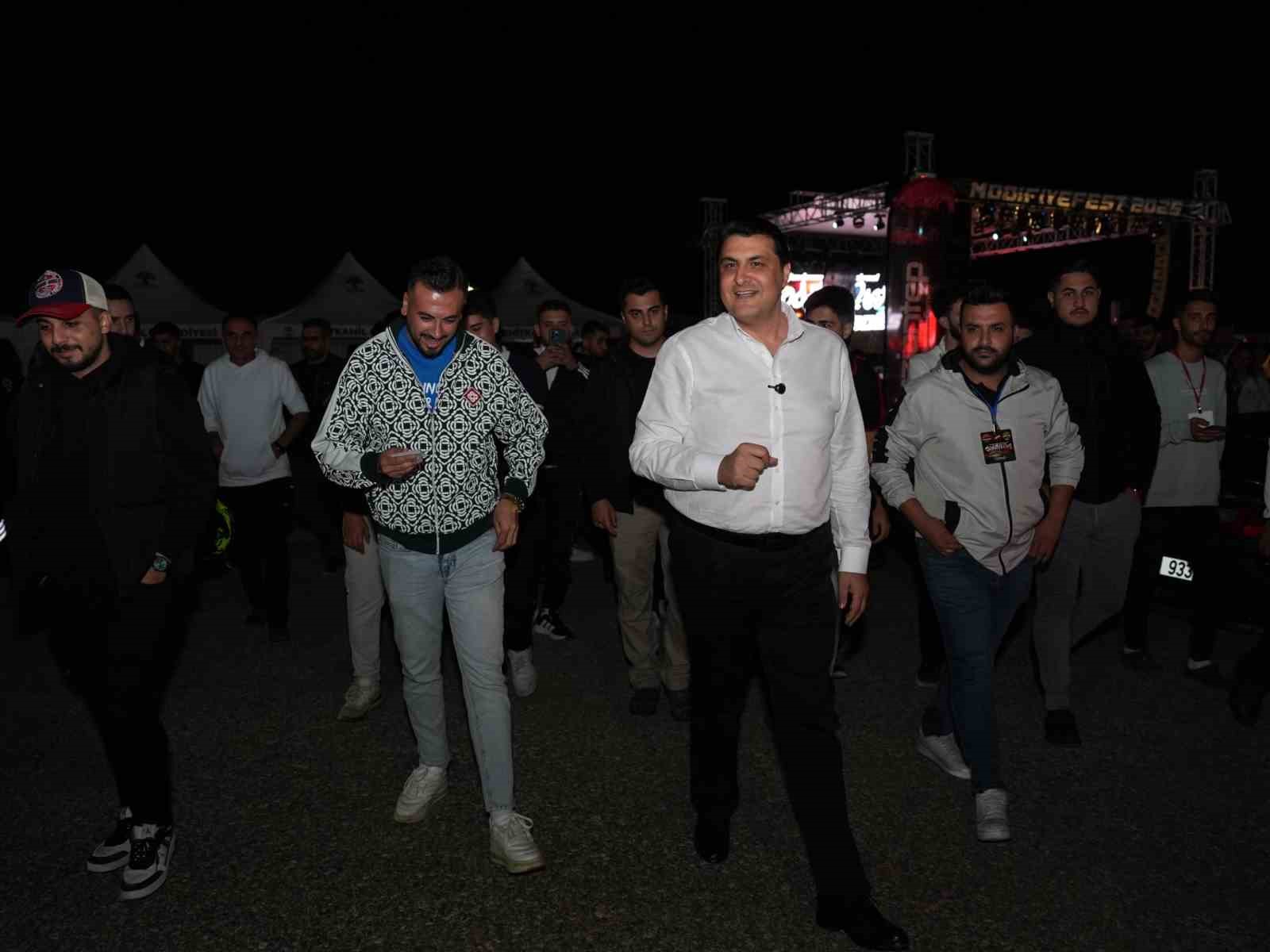 modifiyefest-binlerce-kisinin-katilimiyla-gaziantepe-renk-katti