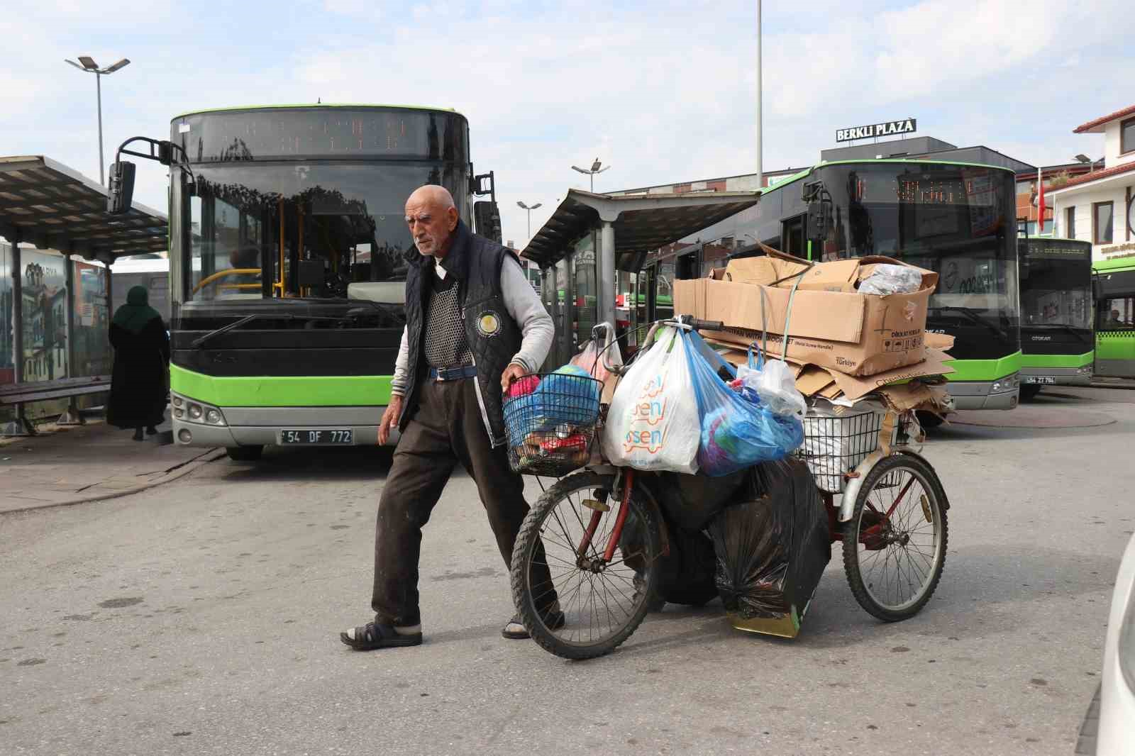 muharrem-incenin-paylastigi-yoksulluk-goruntusunun-perde-arkasi-bambaska-cikti