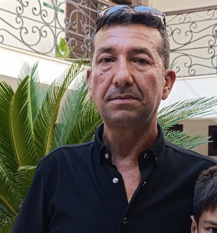 o-anlar-kamerada-bosanma-asamasinda-kocaya-polis-merkezinde-kayinco-dayagi